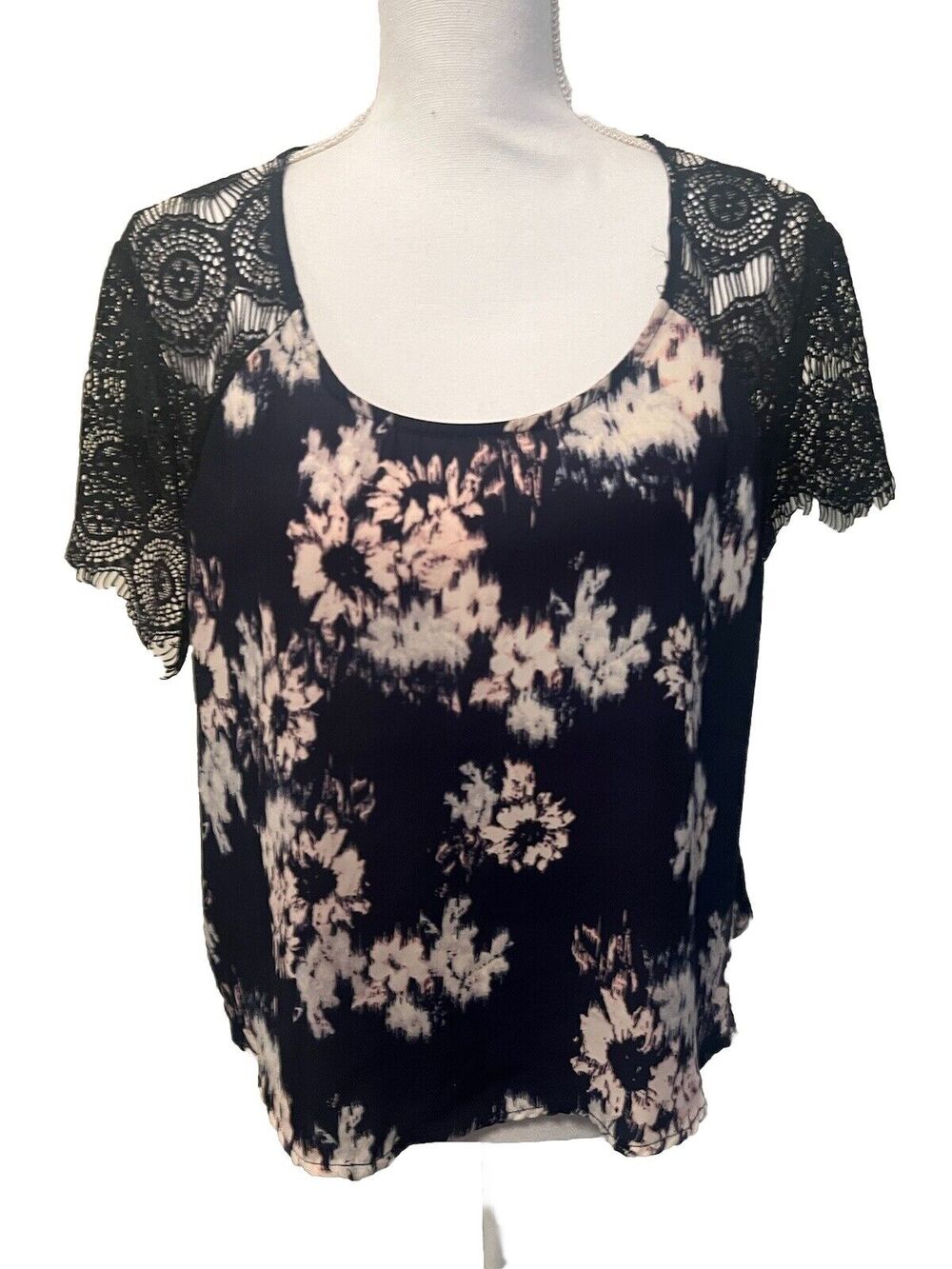 Chelation Blue Pink Floral Top Short Sleeve Lace Sz XXL